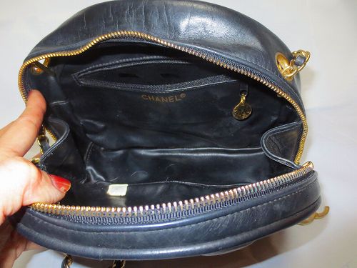 OLD CHANEL 半円マトラッセ斜めがけ(黒)