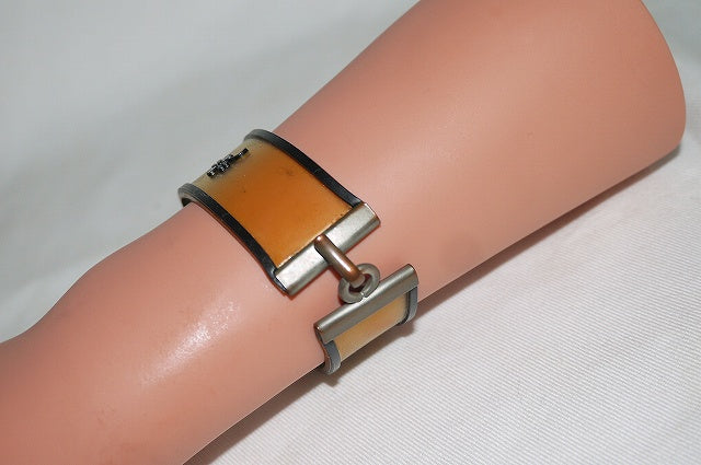 CHANEL ラバーブレス(茶系)