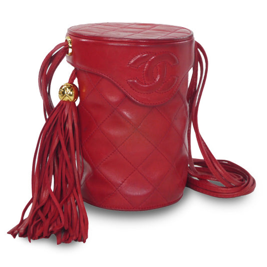 CHANELフリンジ筒形ショルダー(赤)