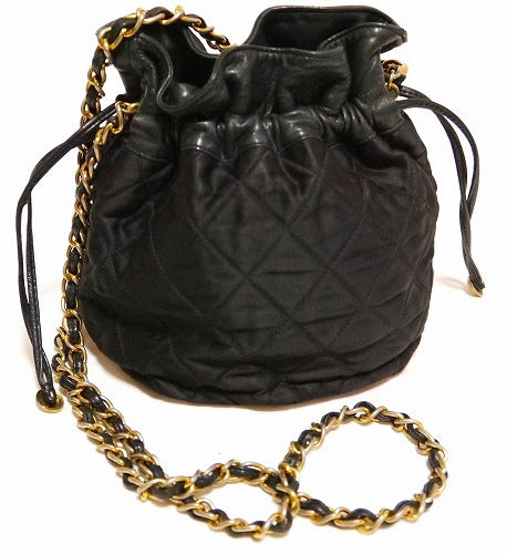 CHANELマトラッセ巾着ポーチ(黒)<SS-043B>