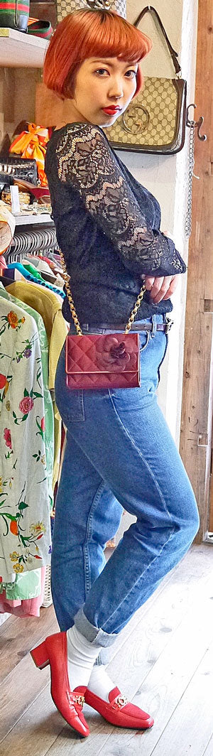 CHANELカメリア付きミニポーチ(ワインレッド)