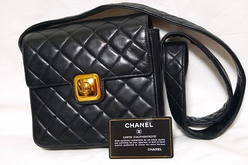 CHANELラムマトラッセ ショルダー(箱付!黒)<SS-063B>