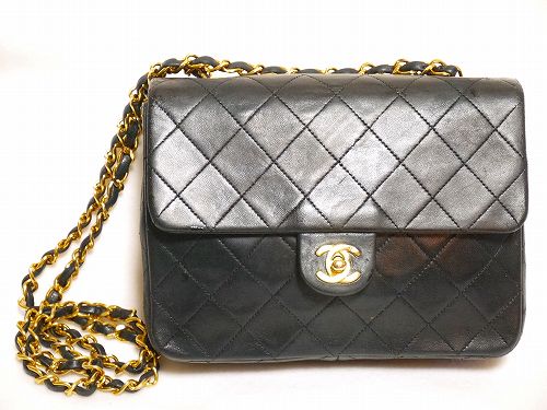 OLD CHANEL チェーンマトラッセ ポシェット(黒))