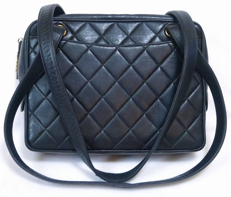 CHANEL マトラッセトートバッグ(ラムスキン・黒)