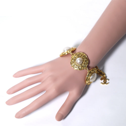 CHANEL ゴールドブレスレット(大パール・ココマーク)