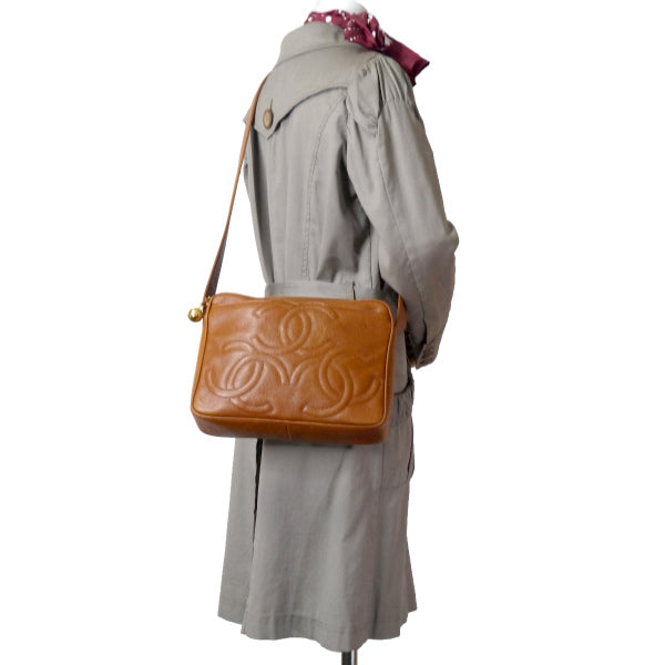 OLD CHANEL トリプルココステッチショルダー(キャメル/キャビアスキン)