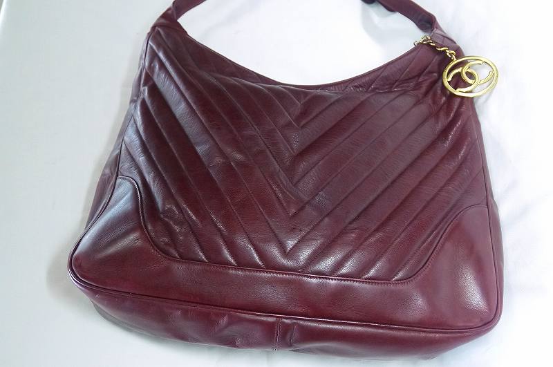 OLD CHANEL ボルドー大型ショルダー