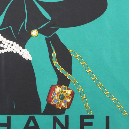 OLD CHANEL マドモアゼル シルク大判スカーフ(緑系)