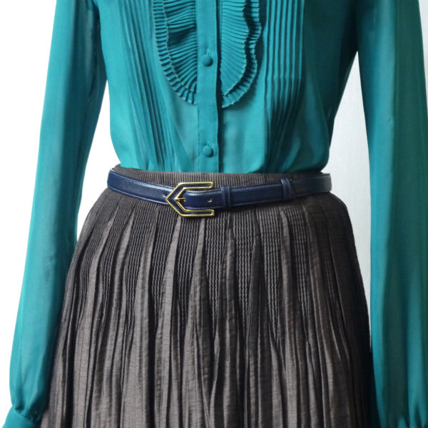 YVES SAINT LAURENT 三角バックル レザー細ベルト(紺)