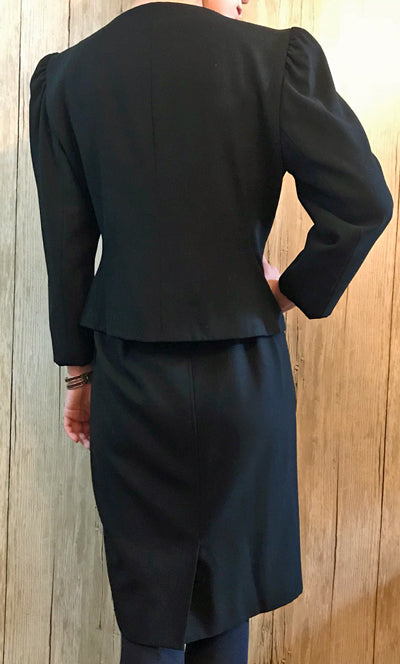 YVES SAINT LAURENT スカートスーツ(黒)