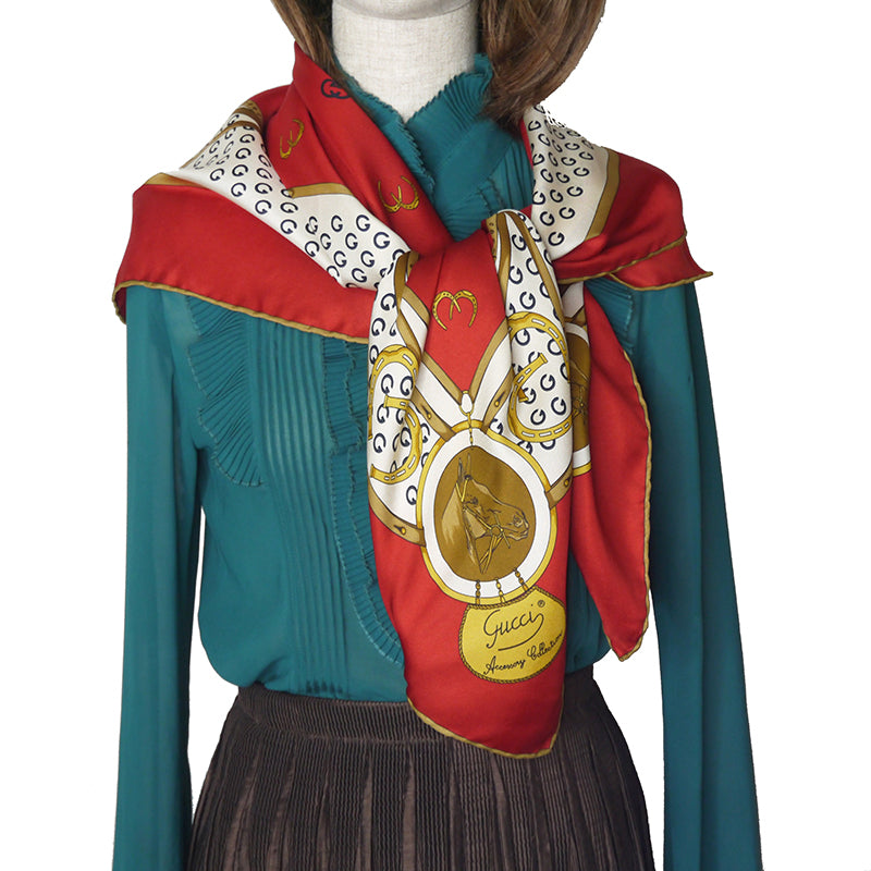 OLD Gucci 80sシルクスカーフ(赤/ホースシュー柄)
