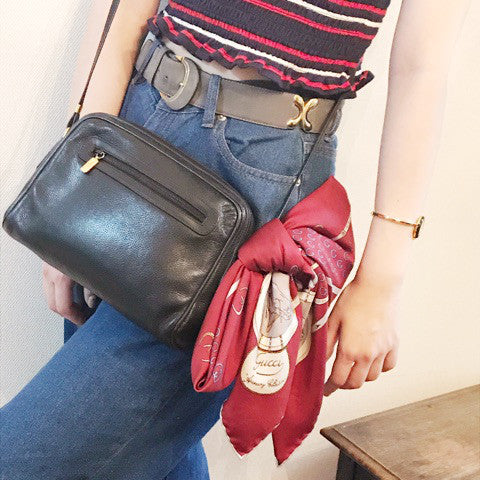 OLD Gucci 80sシルクスカーフ(赤/馬柄)