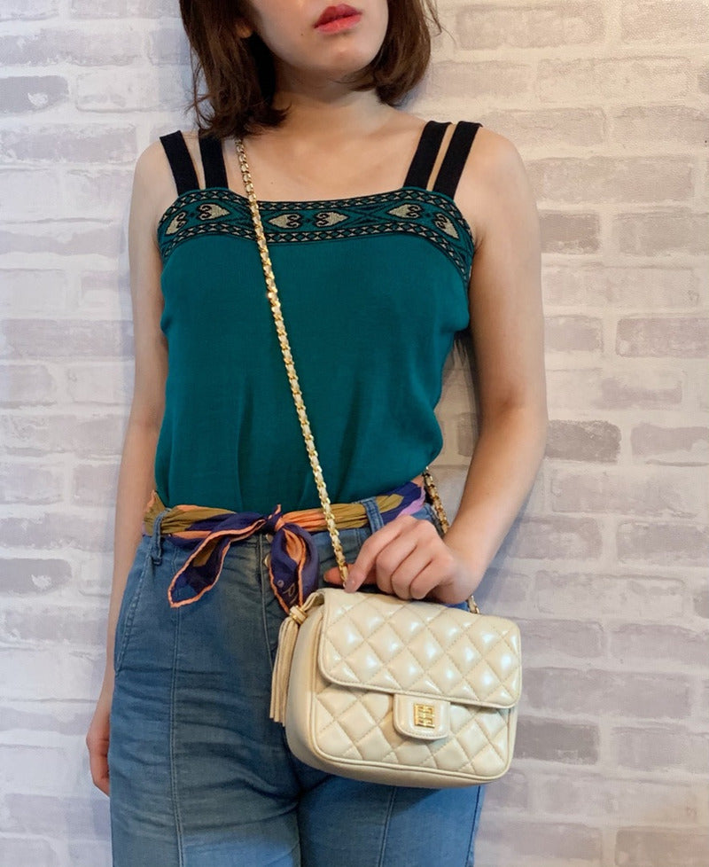 GIVENCHY フリンジ付マトラッセ チェーンショルダー(アイボリー)