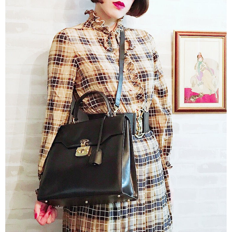 OLD Gucci ＜訳あり＞レディロック 総革2WAYバッグ（紺） – Vintage