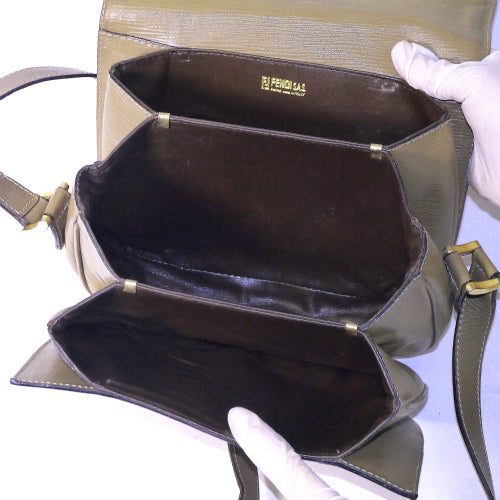 Fendi　ズッカ柄 ショルダー（カーキベージュ）