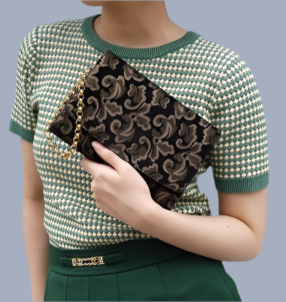 Salvatore Ferragam　チェーンショルダー（黒）