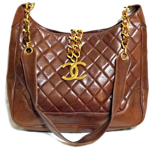 CHANEL　マトラッセ　大型ショルダー（茶）