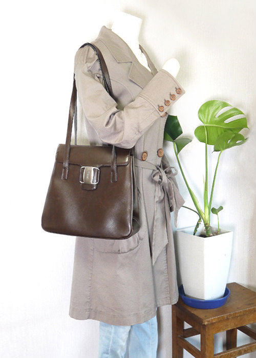 Salvatore Ferragam　ラム皮トートバック（茶）