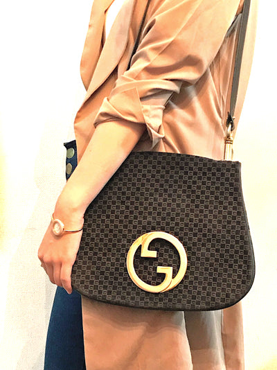 OLD Gucci  ７０ｓスクエアGGショルダー（紺スエード）