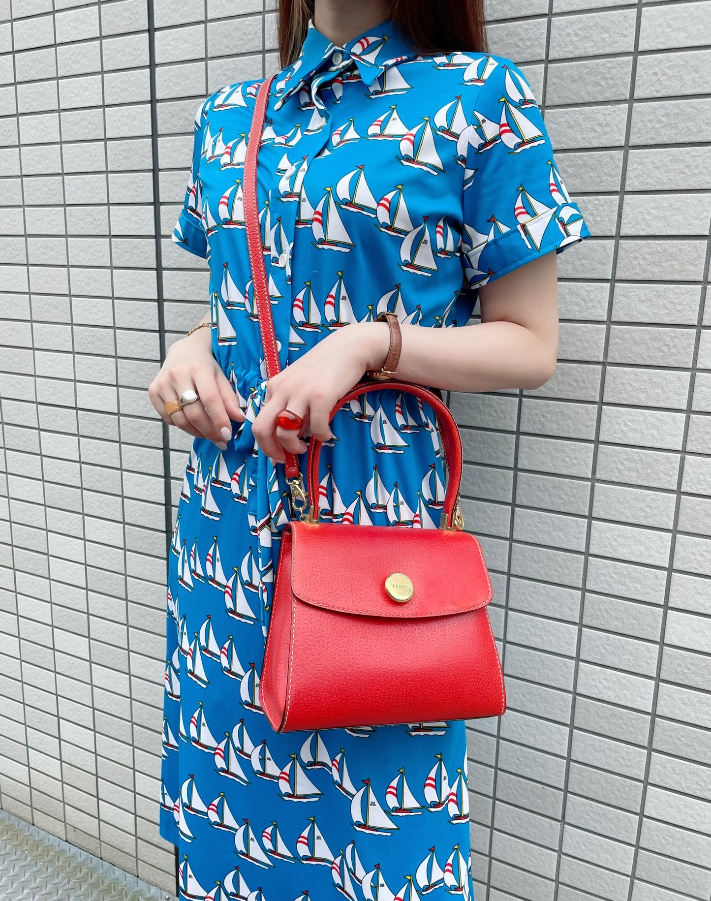 GIANFRANCO FERRE　総革2WAYハンドバッグ（朱赤）