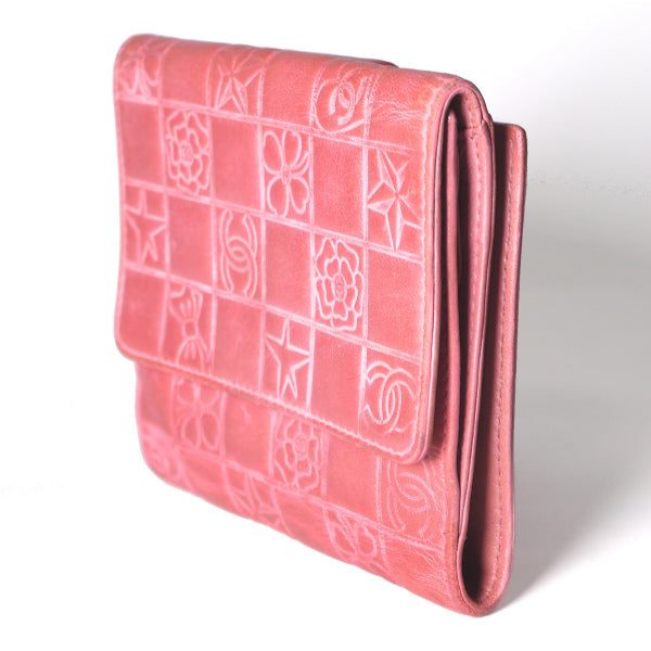 CHANELアイコン型押し財布（ピンク）