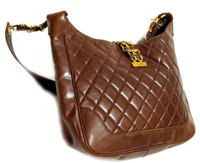 CHANEL　マトラッセ　大型ショルダー（茶）