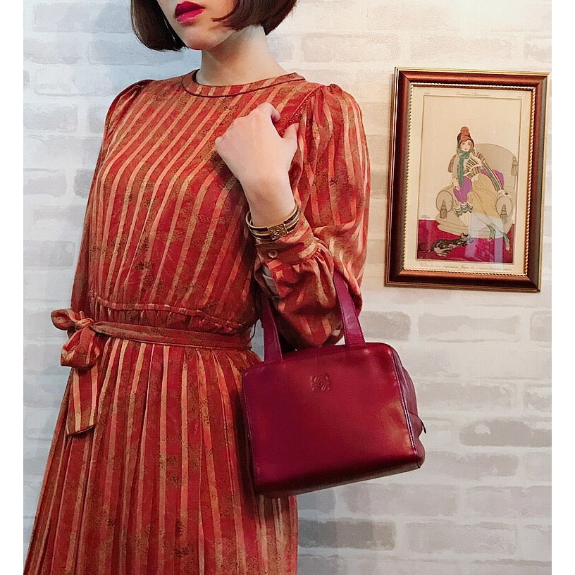 LOEWE　アナグラムロゴ 総革ミニボストン（ボルドー）