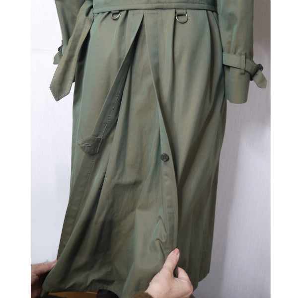 バーバリー　トレンチコート（カーキ）