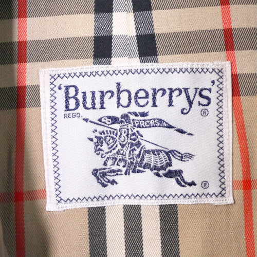 Burberry 　トレンチコート（薄カーキ）