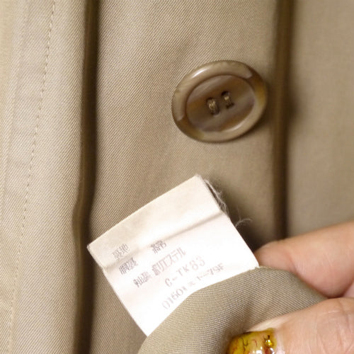Burberry 　トレンチコート（薄カーキ）