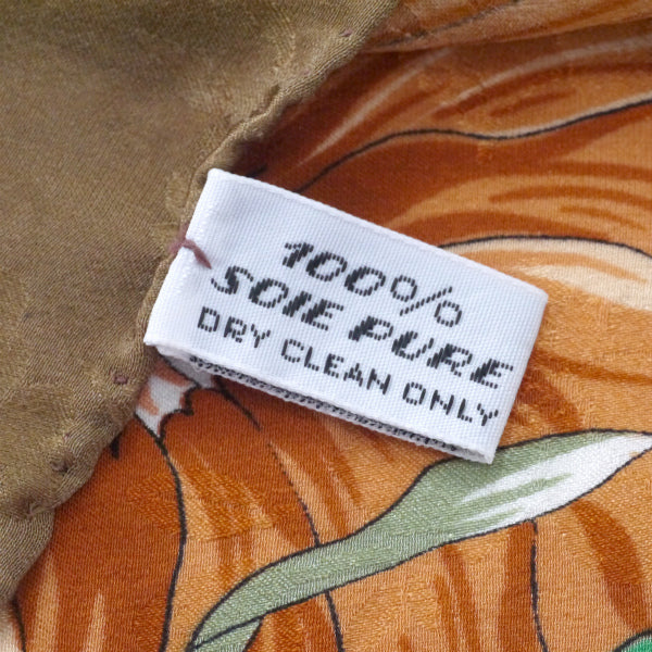 Balenciaga　フラワー柄 大判シルクスカーフ（ゴールド系）