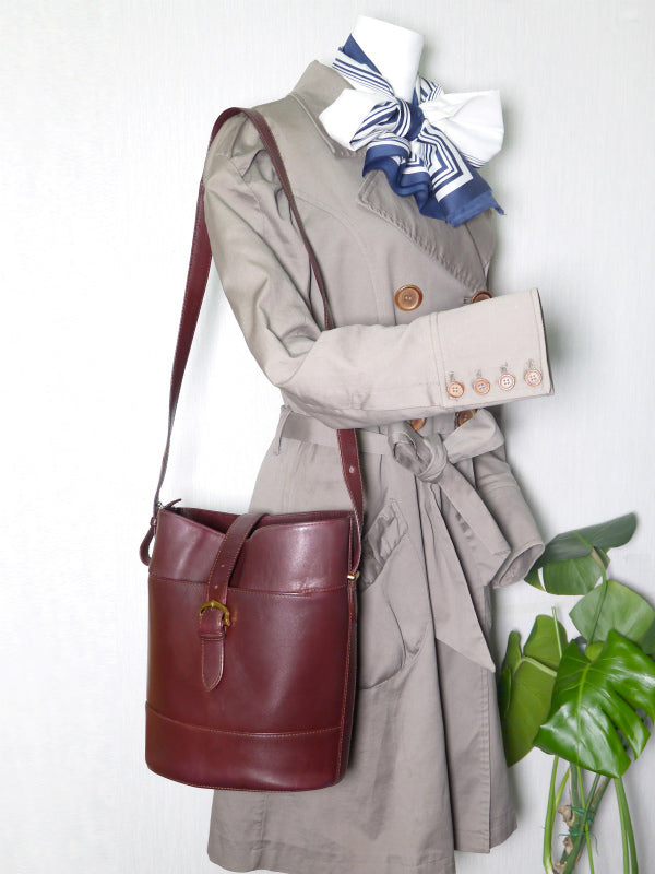 Cartier レア！総革2WAYバケットバッグ（ボルドー）