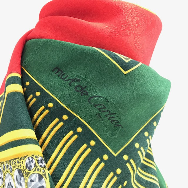 Cartier 時計柄 大判スカーフ（赤×緑系）