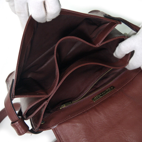 Cartier マストライン3層式ロゴエンボスショルダー（ボルドー）