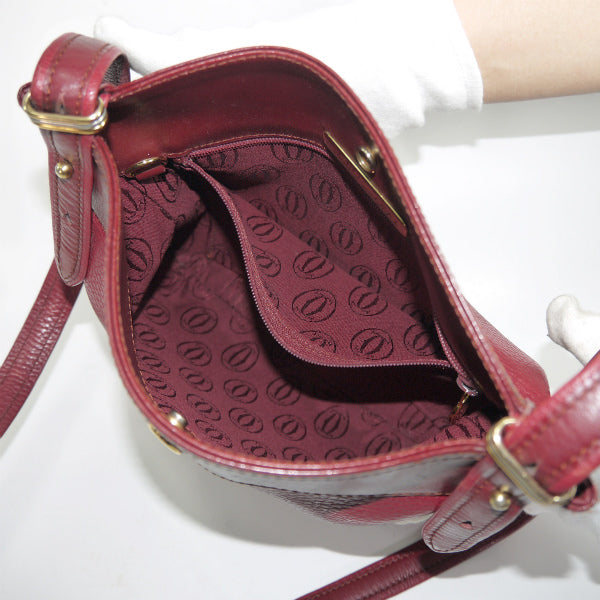 Cartier 薄型スクエア斜めがけショルダー（ボルドー）