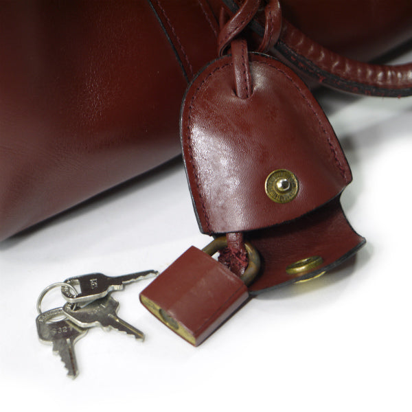 Cartier 鍵付きレザー中型ボストン（ボルドー）