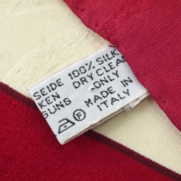 Cartier  大判シルクスカーフ（赤・白系）