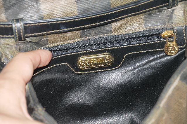 Fendi ペカン柄ショルダー