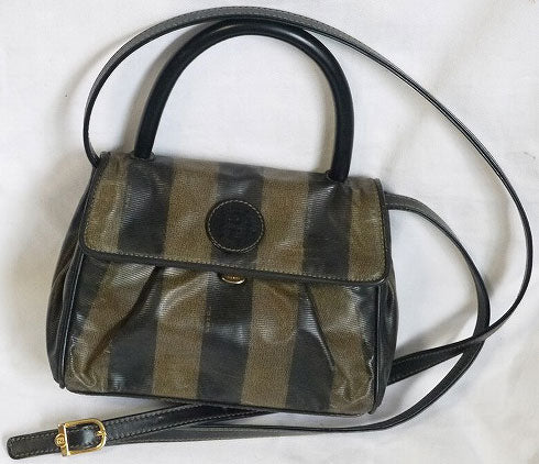 Fendi ペカン柄ショルダー