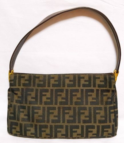 Fendiズッカ柄ポーチショルダー