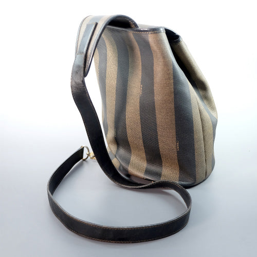 Fendi　ペカン柄ワンショルダーリュック