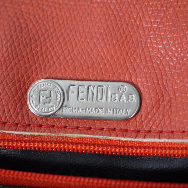 Fendi ズッカ柄 半円ミニポシェット（赤）