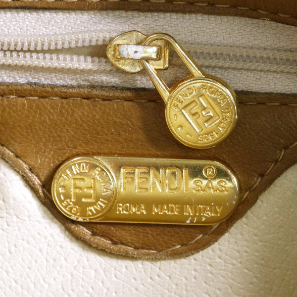 Fendi　Wショルダー ステッチレザーバッグ（茶）