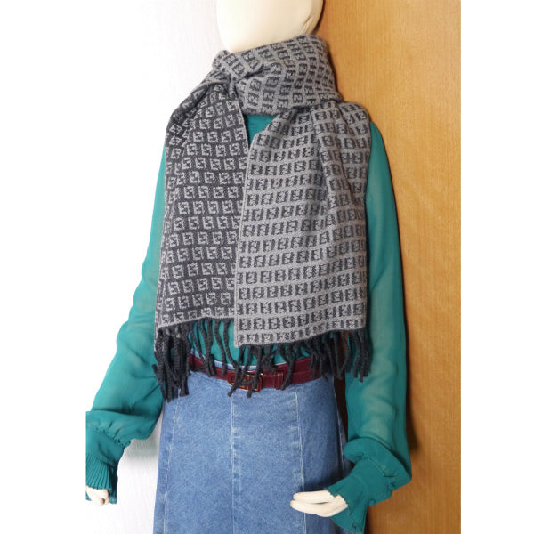 Fendi ズッキーノ柄リバーシブルマフラー （グレー系）