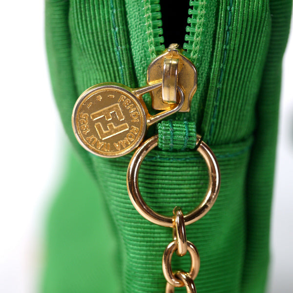 Fendi FFロゴ ナイロンチェーンポシェット（エメラルド）