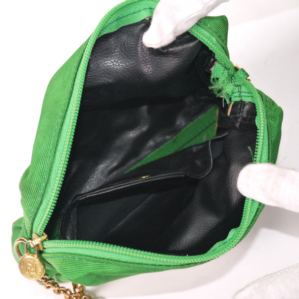 Fendi FFロゴ ナイロンチェーンポシェット（エメラルド）