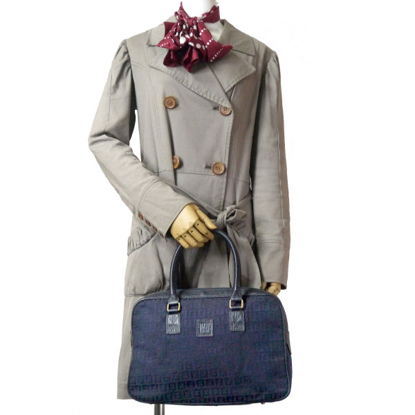 FENDI　ズッキーノ柄ロゴジャガード ボストンバッグ（紺）