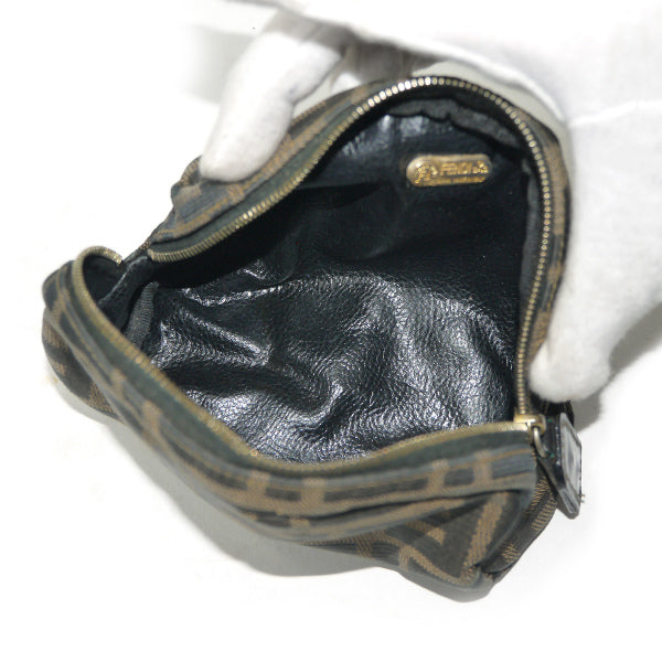 Fendi ズッカ柄 スクエアポーチ（茶）