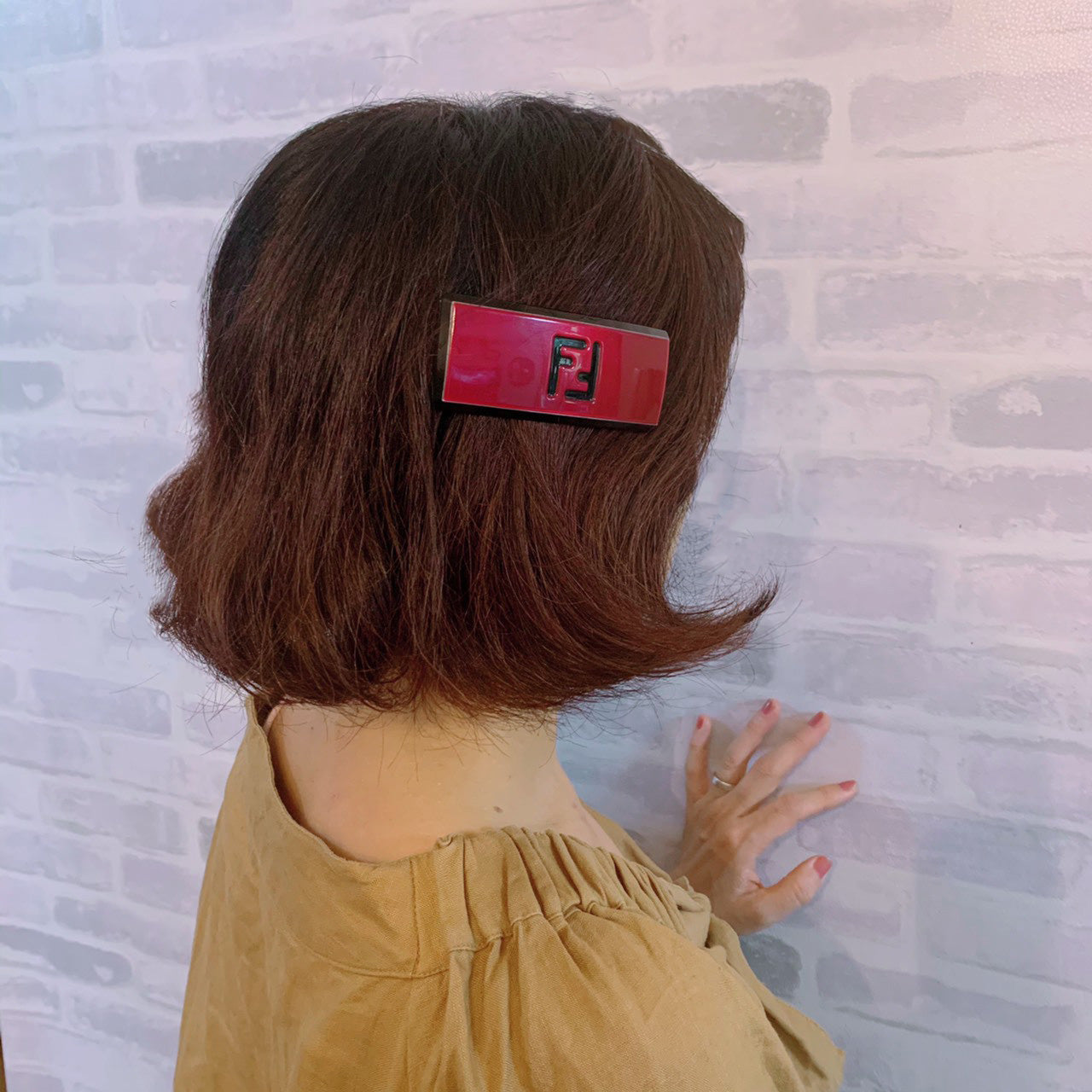 Fendi　ダブルFロゴ スクエアバレッタ（赤×黒）