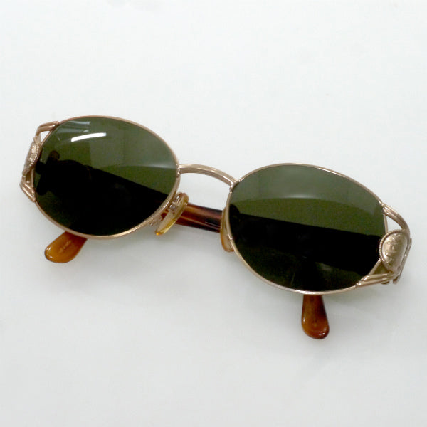 FENDI　ロゴサングラス（べっ甲・ゴールド）